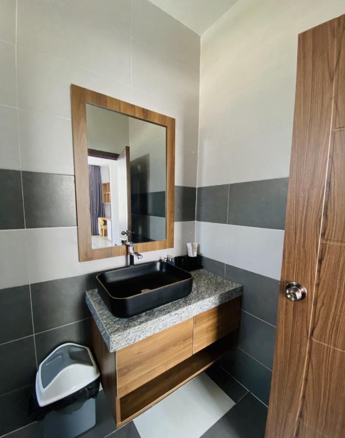 Truong Phuc Vinh Hotel Phan Thiết Esterno foto
